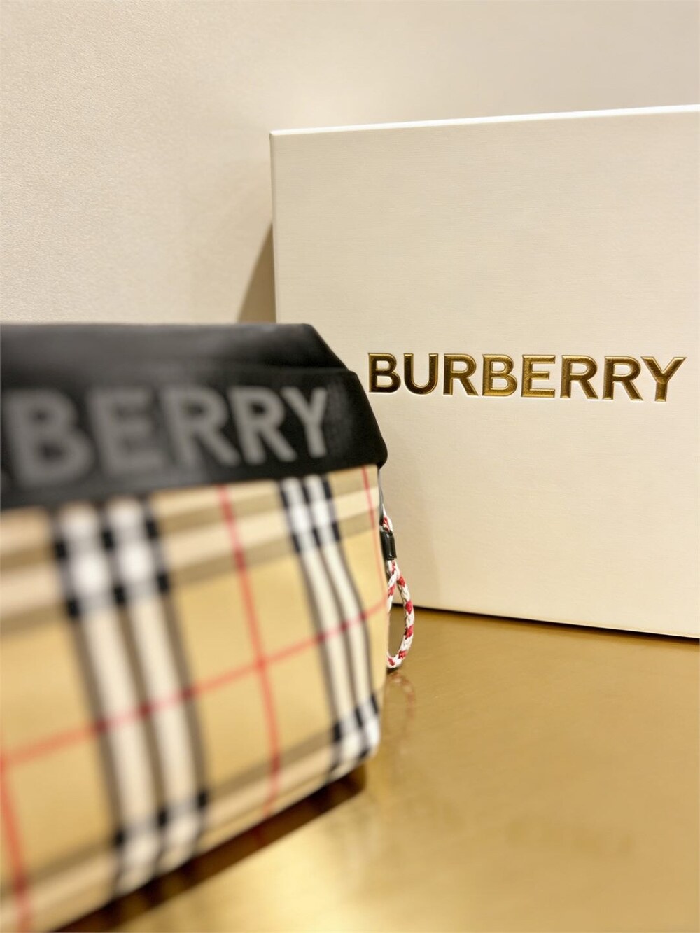 Burberry Vintage Check Belt Bag - Picture 5 of 6